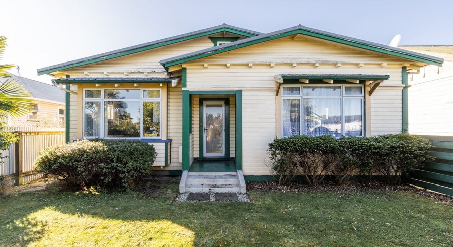  at 711 Methuen Street, Saint Leonards, Hastings, Hawke's Bay