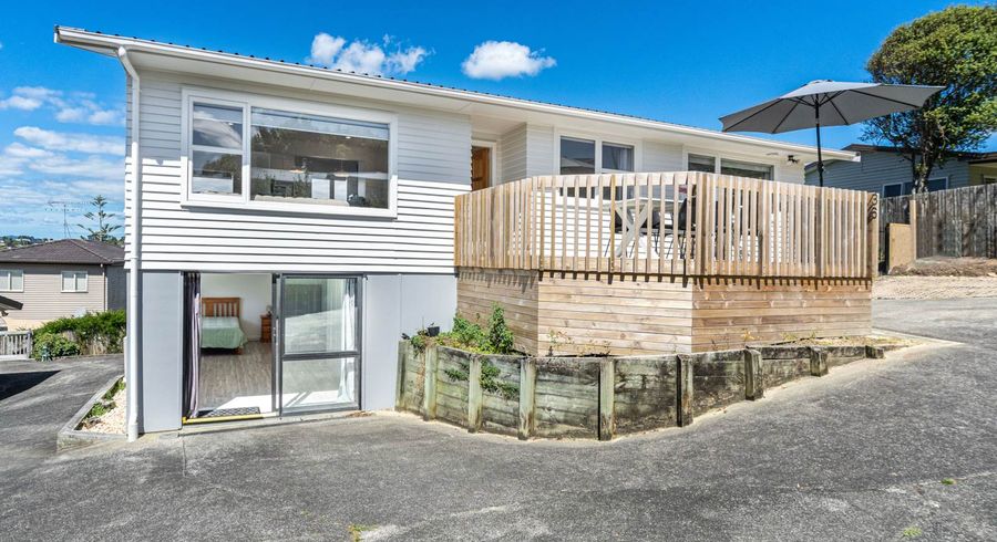  at 36 Sycamore Drive, Sunnynook, Auckland