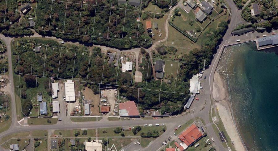  at 6 Rata Street, Halfmoon Bay / Oban, Stewart Island