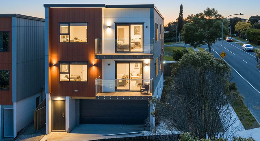  at Lot 1, 9 Murvale Drive, Bucklands Beach, Manukau City, Auckland