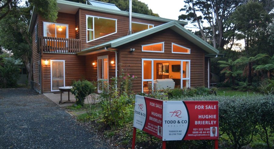  at 33 Rakiura Parade, Otatara