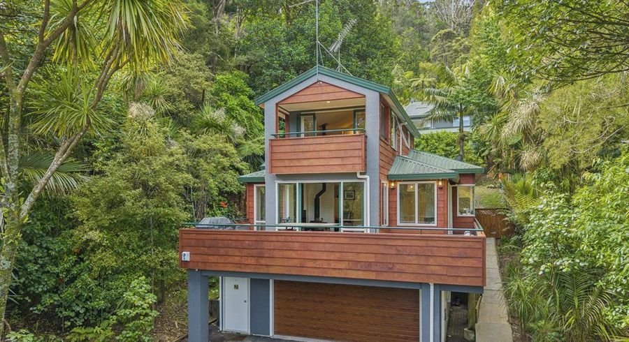  at 72 Wood Bay Road, Titirangi, Waitakere City, Auckland