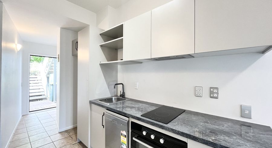  at 75/92 Bush Road, Albany, North Shore City, Auckland