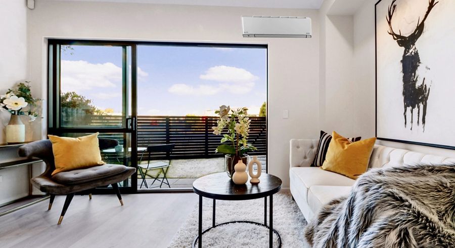  at 2D Wood Avenue, Howick, Manukau City, Auckland