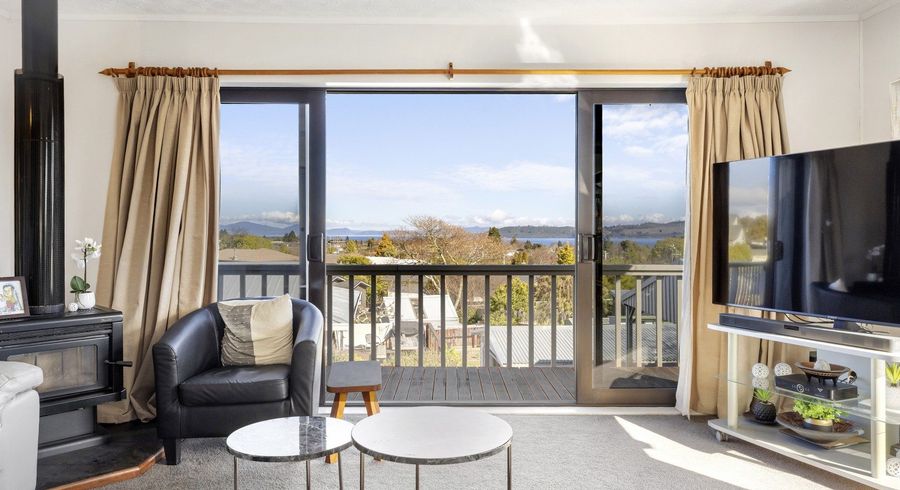  at 2/25 Golders Place, Richmond Heights, Taupo, Waikato