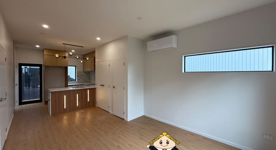  at  2/38 Fairlands Ave, Waterview, Auckland City, Auckland
