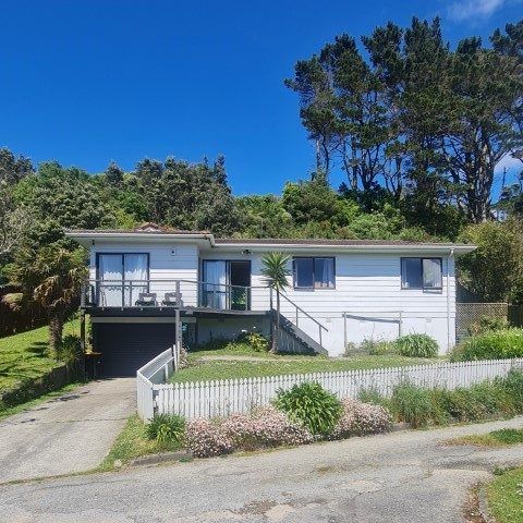  at 25 Fernhaven Grove, Newlands, Wellington, Wellington