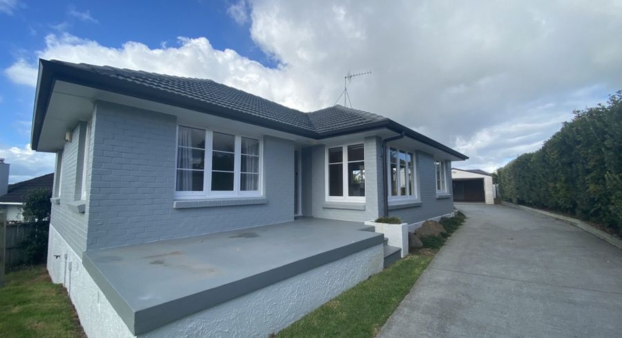  at 5 Brookfield Road, Te Atatu Peninsula, Waitakere City, Auckland