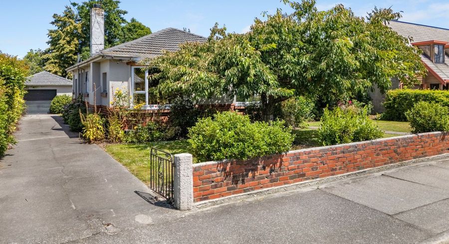  at 5 Springfield Road, Milton