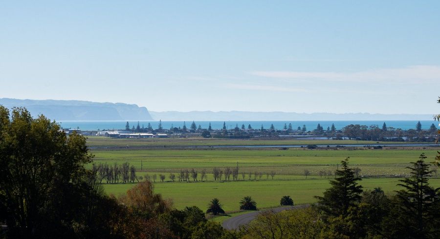  at 86 Oak Road, Poraiti, Napier, Hawke's Bay