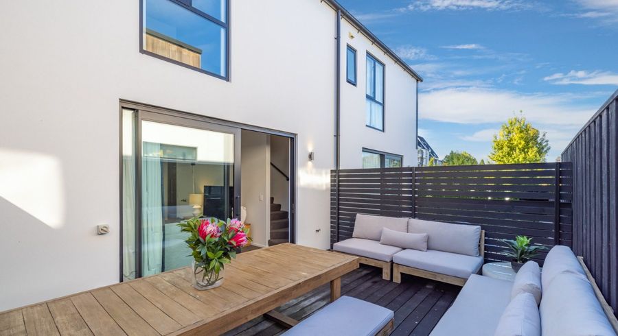  at 2/17 Salisbury Street, Christchurch Central, Christchurch