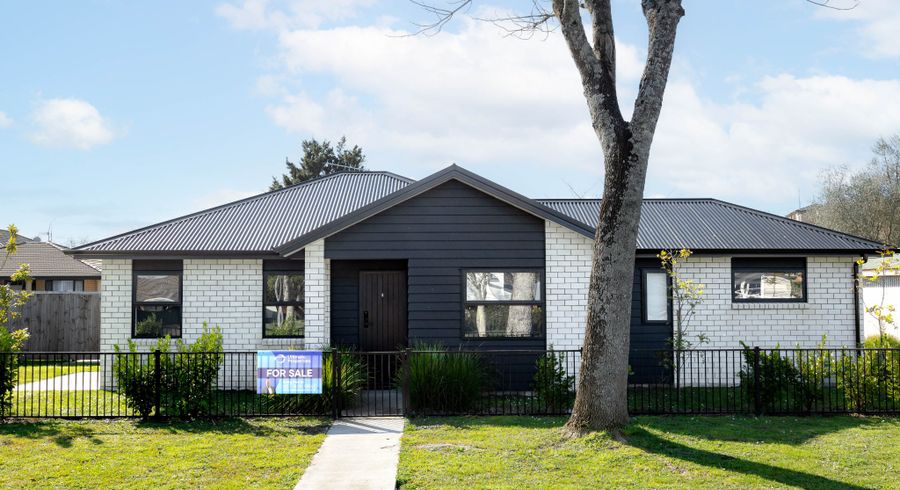  at 1/11 Forster Avenue, Hillcrest, Hamilton