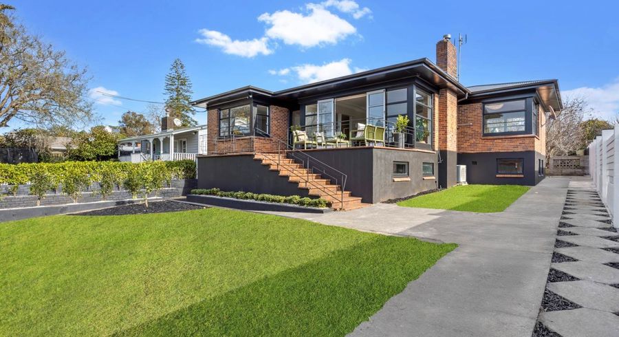  at 8 Kohanga Road, Mangere Bridge, Manukau City, Auckland