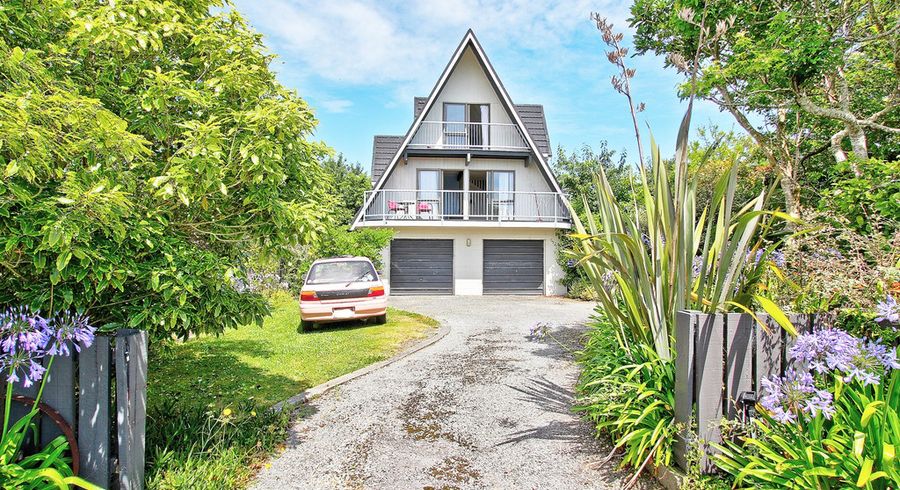  at 4 Ngahue Crescent, Carters Beach, Westport