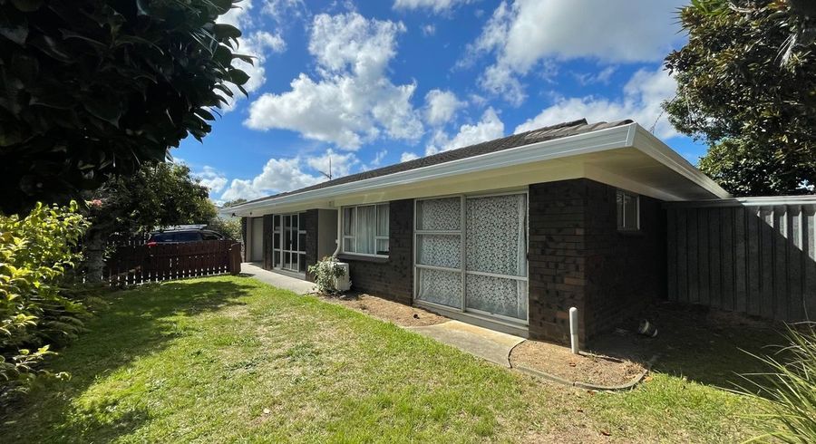  at 2/8 Parera Place, Papatoetoe, Manukau City, Auckland