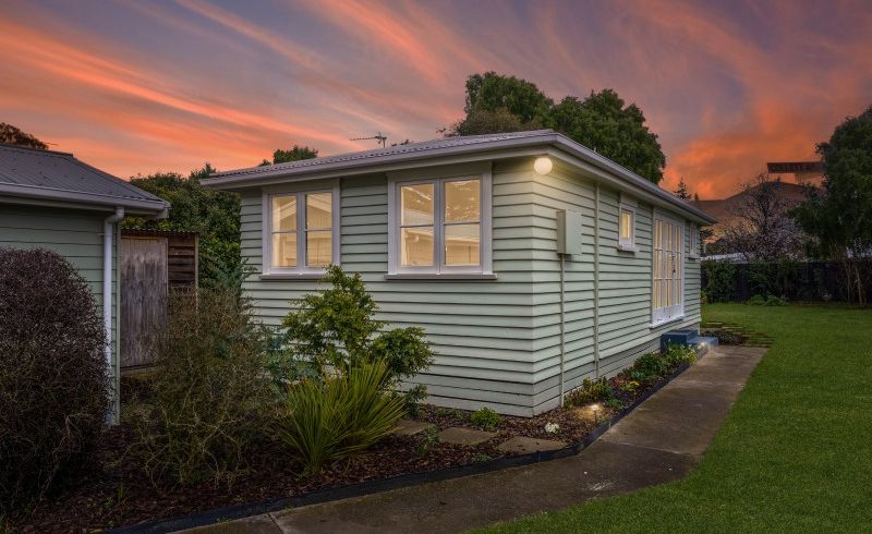  at 34 Ferry Road, Woodend Beach, Woodend