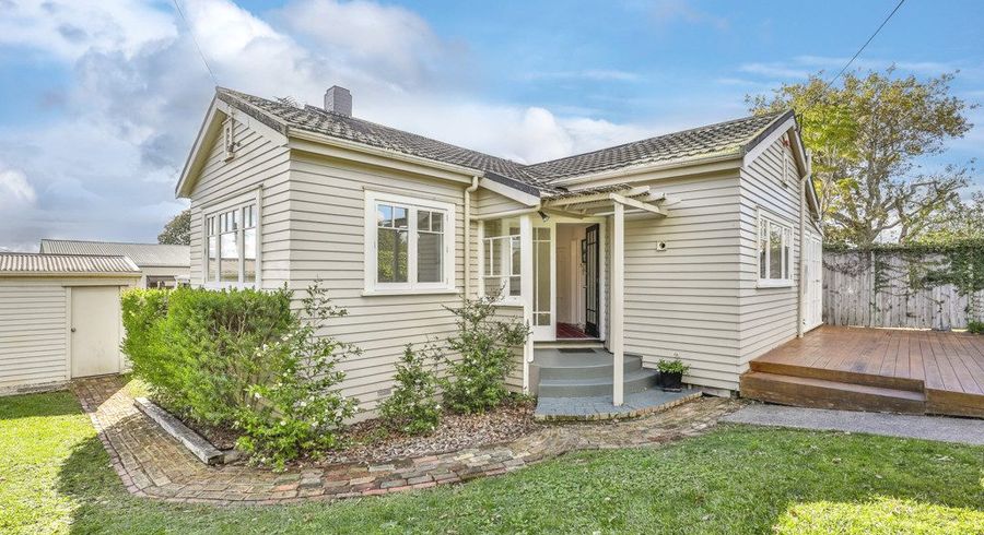 at 1/18 Bayswater Avenue, Bayswater, North Shore City, Auckland