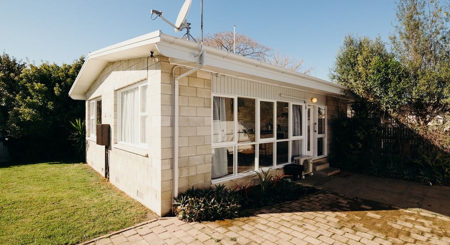  at 1/204B Park Road SOUTH, Akina, Hastings, Hawke's Bay
