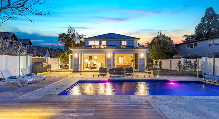  at 19 Oak Manor Drive, Albany, North Shore City, Auckland