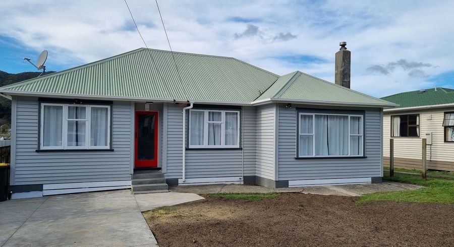  at 172 Wellington Road, Wainuiomata, Lower Hutt