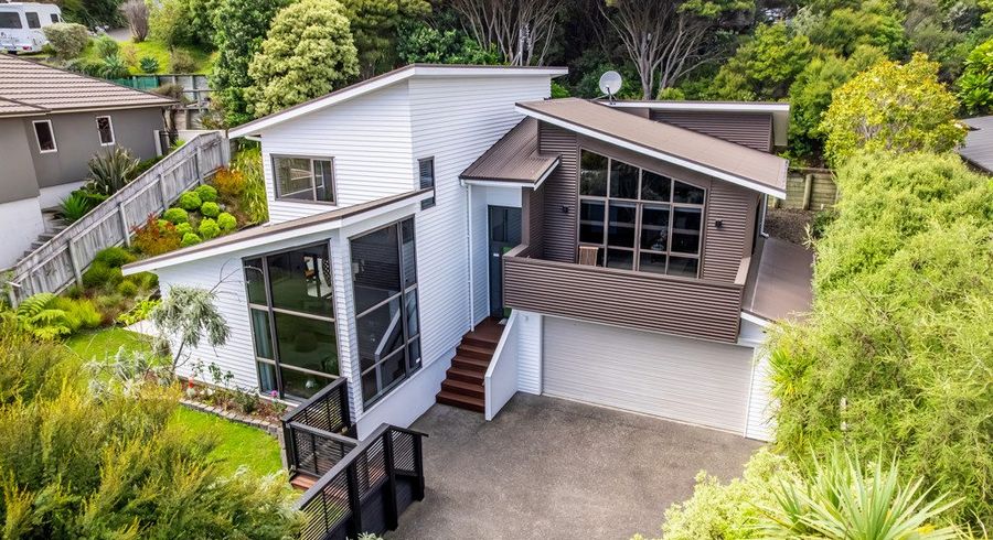  at 37 Navigation Drive, Whitby, Porirua, Wellington