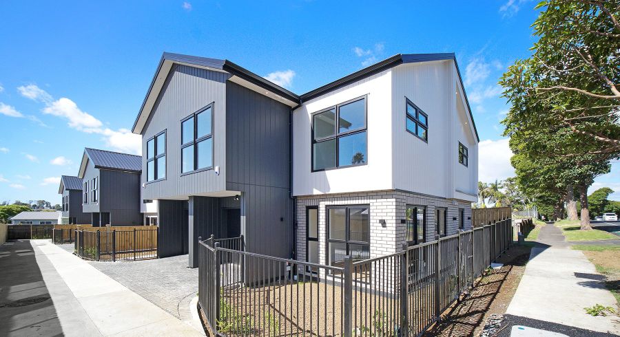  at 1/60 Point England Road, Point England, Auckland City, Auckland