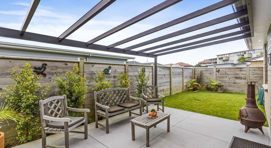  at 51 Couldrey Crescent, Red Beach, Red Beach