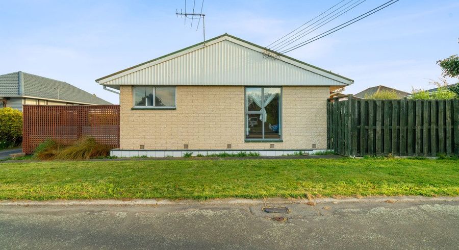  at 1/30 Garvins Road, Hornby, Christchurch City, Canterbury
