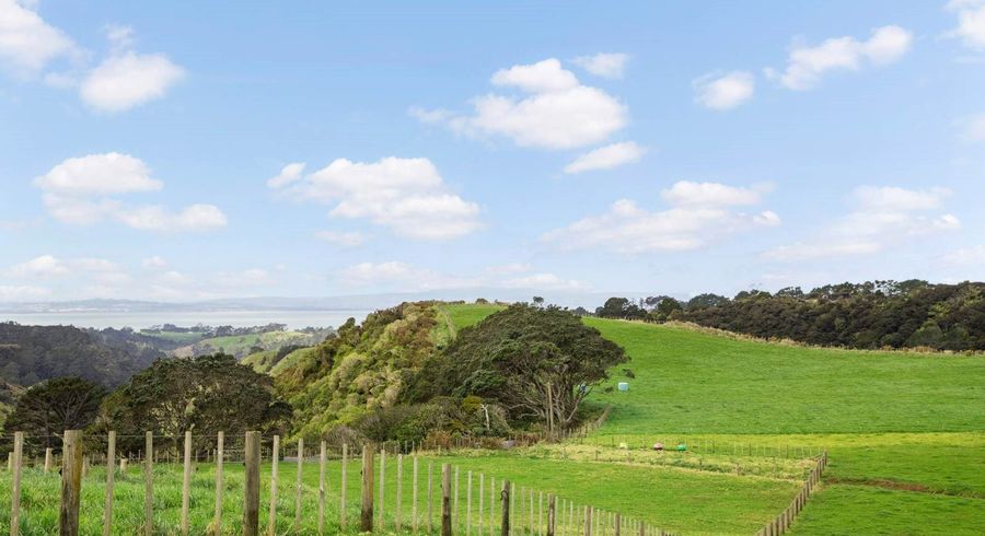  at 172 Manukau Heads Road, Āwhitu