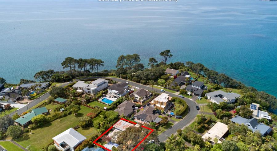  at 1/13 Ringwood Street, Torbay, Auckland