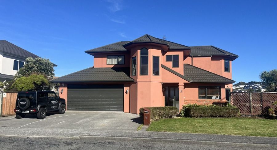  at 6 Bennett Grove, Newlands, Wellington, Wellington