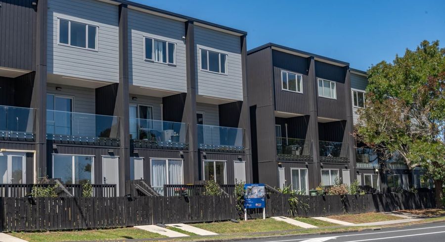  at 55B Edmonton Road, Henderson, Waitakere City, Auckland