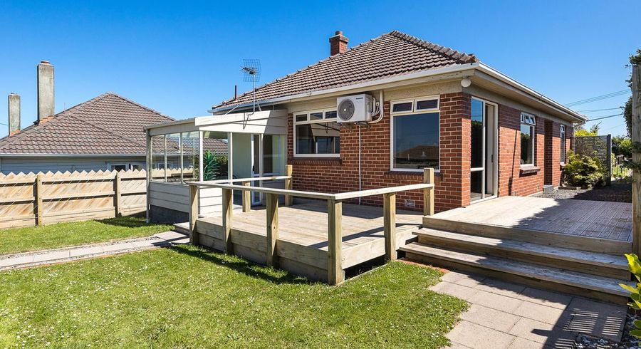  at 95 Riselaw Road, Calton Hill, Dunedin