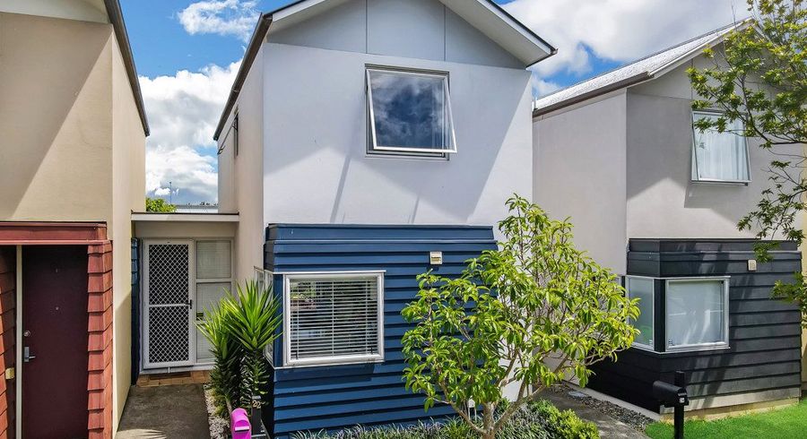  at 22 Kirikiri Lane, East Tamaki, Auckland