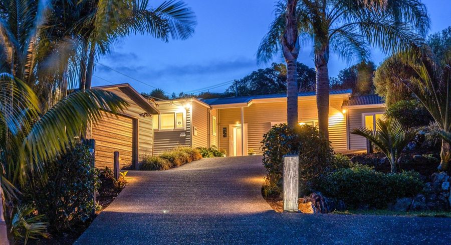  at 25 Hamilton Road, Surfdale, Waiheke Island, Auckland