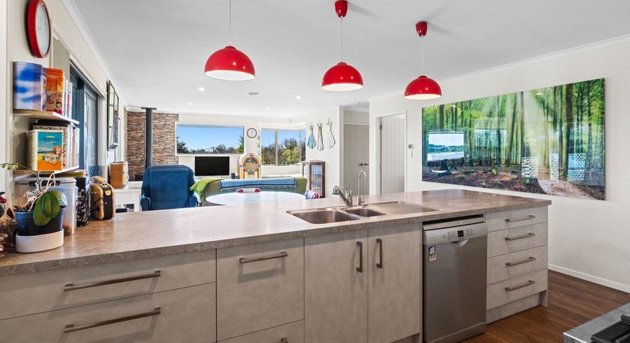  at 30 Mountain View Drive, Manakau, Horowhenua, Manawatu / Whanganui