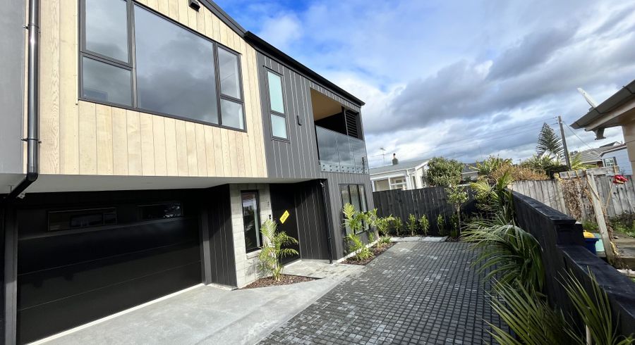  at 18A Stratford Avenue, Milford, Auckland
