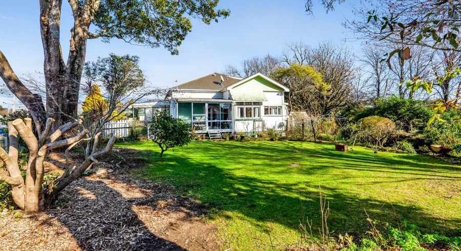  at 10 Miro Street, Merrilands, New Plymouth