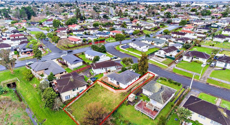  at 8A Daphne Road, Papatoetoe, Manukau City, Auckland