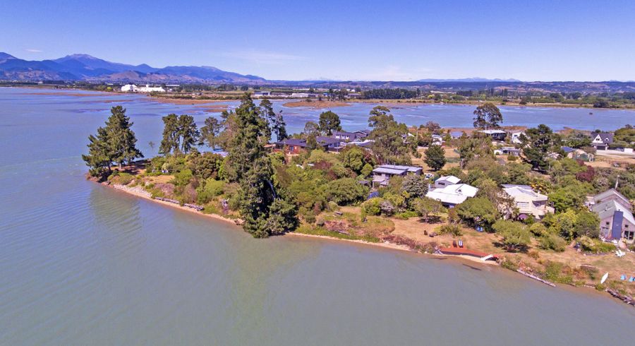  at 137 Barnett Avenue, Best Island, Richmond