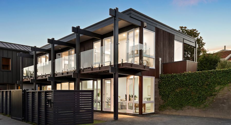  at 2 Amante Crescent, Mairangi Bay, Auckland