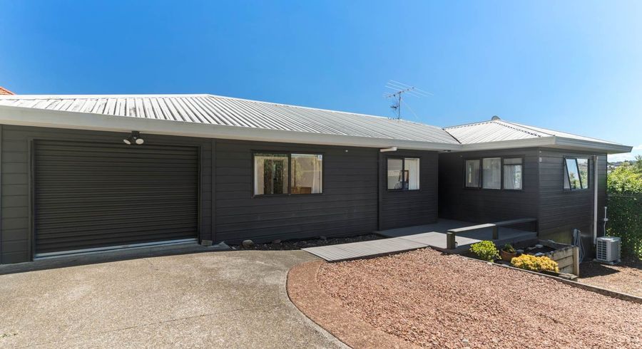  at 2/39 Browns Bay Road, Browns Bay, North Shore City, Auckland