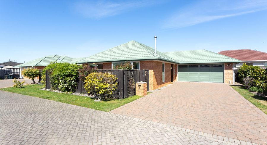  at 4/74 Racecourse Road, Sockburn, Christchurch