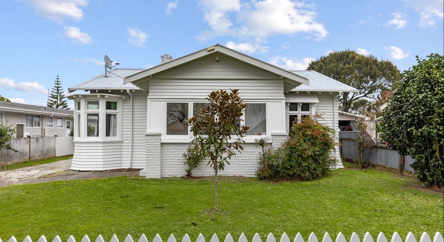  at 36 Kingswood Street, Takaro, Palmerston North, Manawatu / Whanganui