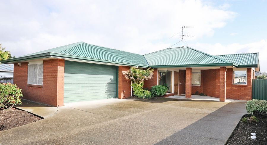  at 152 Yarrow Street, Invercargill