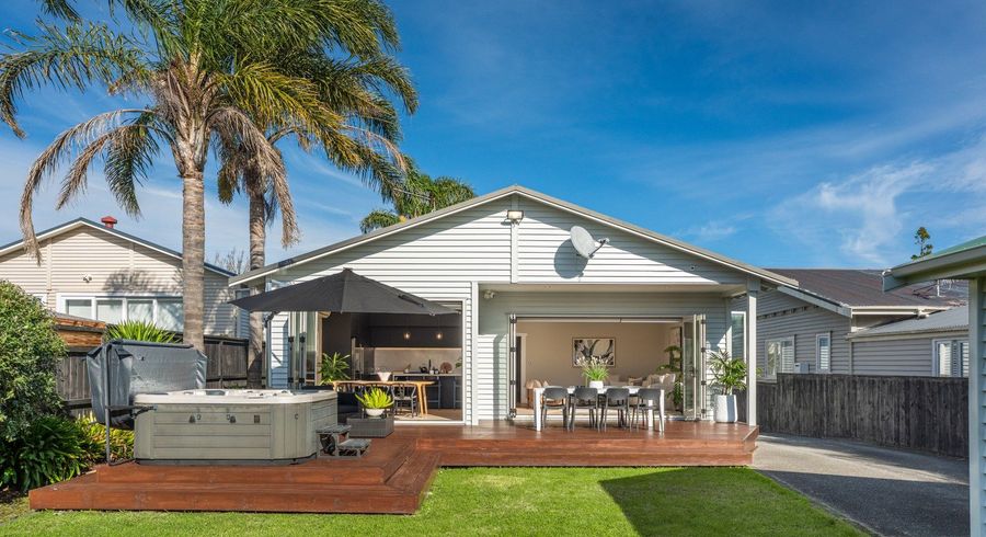  at 83 Shackleton Road, Mount Eden, Auckland City, Auckland