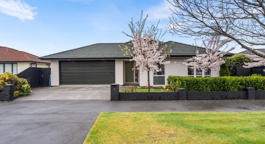  at 11 Rue de la Mare, Parklands, Christchurch
