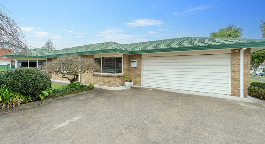  at 7 Kingsford Mews, Hamilton East, Hamilton