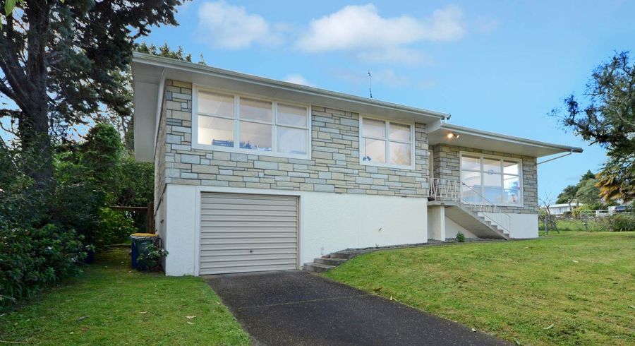  at 1 Segedin Place, Glenfield, Glenfield, North Shore City, Auckland