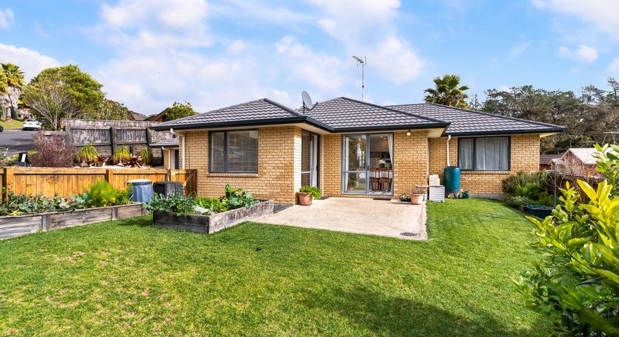  at 20 Lomas Way, Albany, North Shore City, Auckland